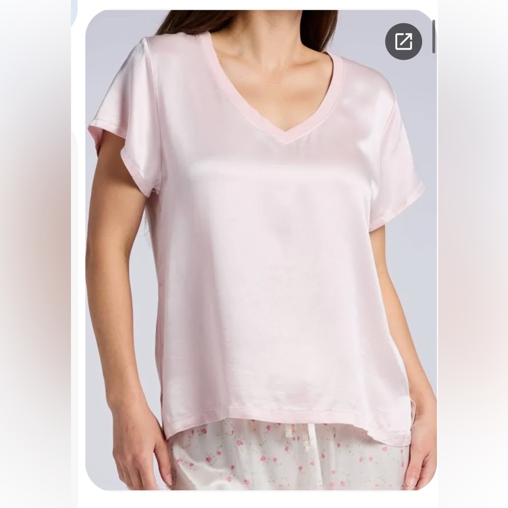 Pj Harlow Set Pink Satin v neck and ruffle shorts